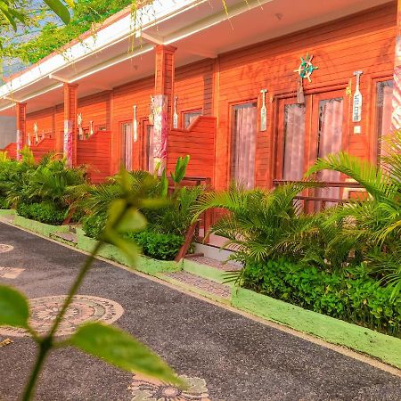 Auora Guest House نوسا ليمبونغان المظهر الخارجي الصورة
